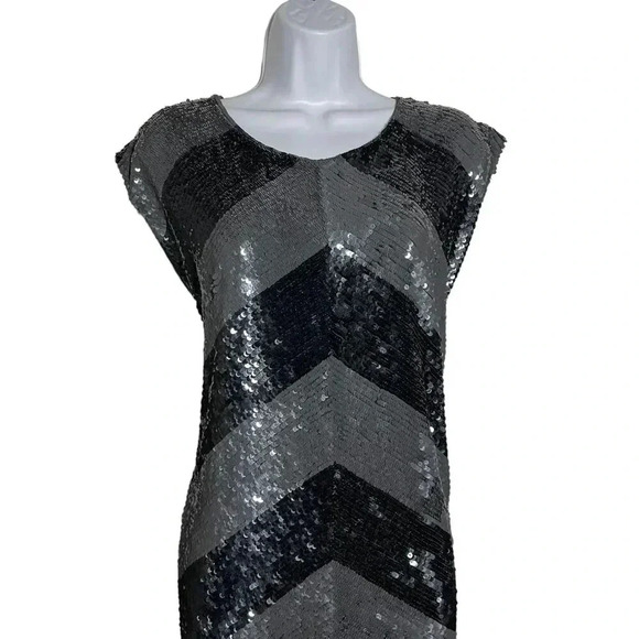 HAUTE HIPPIE sequin cocktail dress relaxed fit size Medium Gray and black NEW - Picture 4 of 12